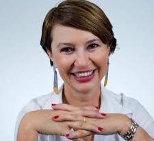 “ESTOY MUY CONTENTA QUE MACARENA URENDA HAYA ACEPTADO SER CANDIDATA A DIPUTADA” AFIRMÓ EVELYN MATTHEI