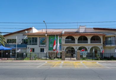 Escalada de Acoso Laboral Sacude a la Municipalidad de Santa María: Contraloría Investiga al Alcalde Zurita en Medio de Denuncias Precedentes